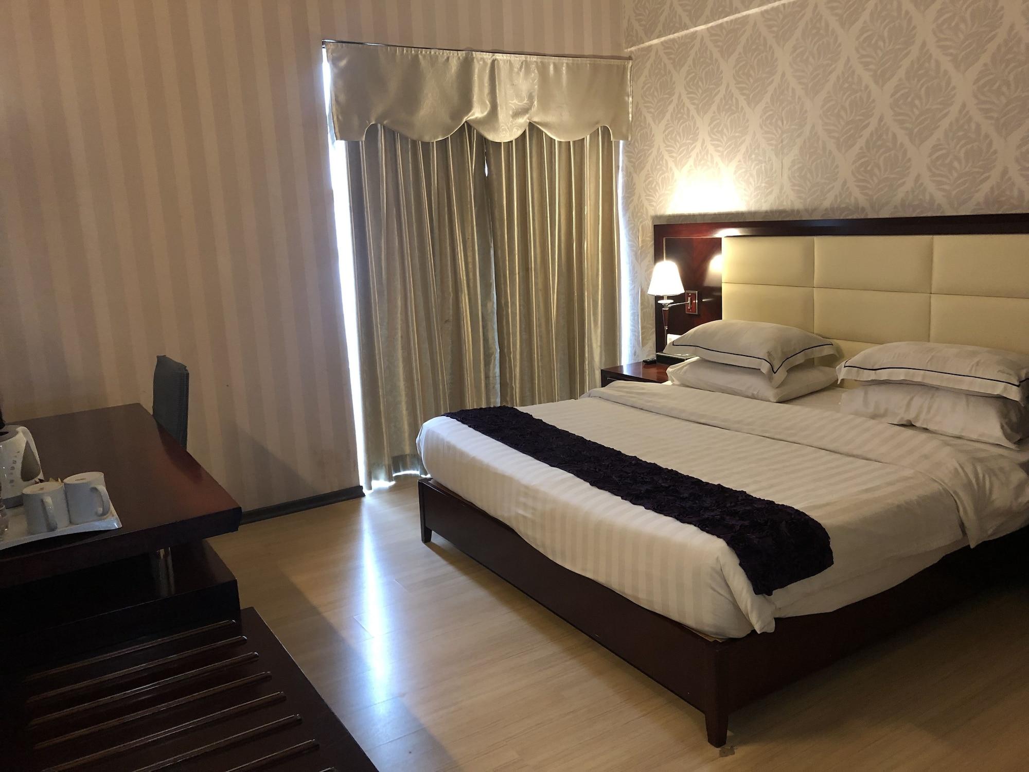 Pariss Hotel Johor Bahru Exterior foto