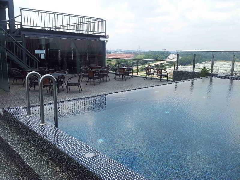 Pariss Hotel Johor Bahru Exterior foto